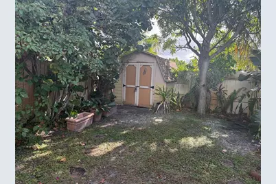 920  Wright Dr, Lake Worth Beach, FL 33461 - Photo 20