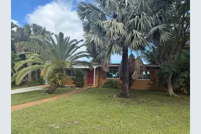 920 Wright Drive, Lake Worth Beach, FL 33461 - Photo 1