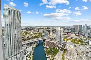 185 SW 7th St, Miami, FL 33130 - Photo 8