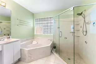 9671 NW 51st St, Coral Springs, FL 33076 - Photo 16