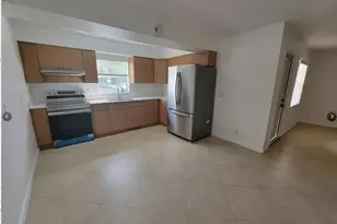 8071 NW 44th Ct, Coral Springs, FL 33065 - Photo 2