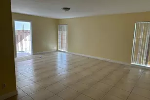 7013 NW 63rd Ct, Tamarac, FL 33321 - Photo 4