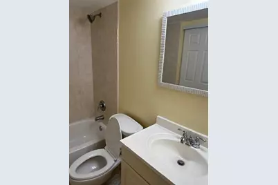 7013 NW 63rd Ct, Tamarac, FL 33321 - Photo 16