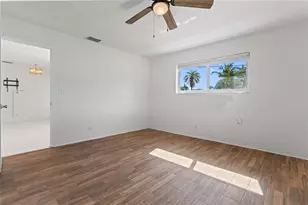 2325 NE 9th St, Pompano Beach, FL 33062 - Photo 18