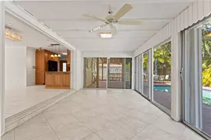 2325 NE 9th St, Pompano Beach, FL 33062 - Photo 10