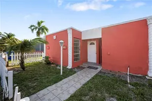 1110 S 29th Ave, Hollywood, FL 33020 - Photo 1