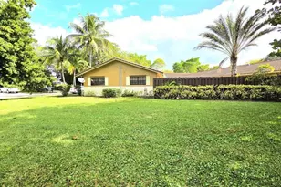 10390 NW 36th St, Coral Springs, FL 33065 - Photo 8