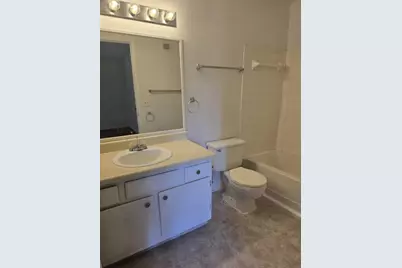 3310  Pinewalk Dr N, Unit #1812, Margate, FL 33063 - Photo 16