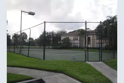 3310  Pinewalk Dr N, Unit #1812, Margate, FL 33063 - Photo 26