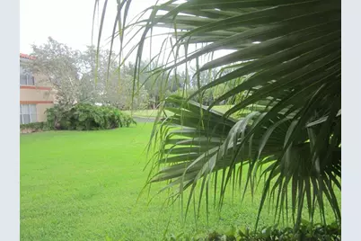 3310  Pinewalk Dr N, Unit #1812, Margate, FL 33063 - Photo 18