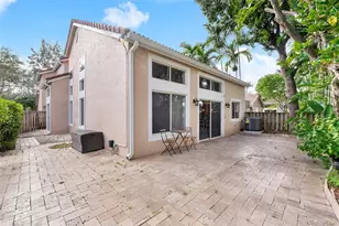 10019 NW 5th St, Plantation, FL 33324 - Photo 14