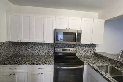 10501 W Broward Blvd, Unit #209, Plantation, FL 33324 - Photo 2