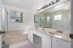 527 NW 87th Ln, Coral Springs, FL 33071 - Photo 34