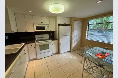 900  Colony Point Cir, Unit #407, Pembroke Pines, FL 33026 - Photo 4