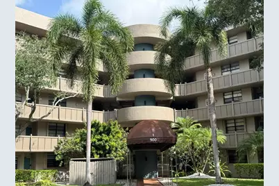 900  Colony Point Cir, Unit #407, Pembroke Pines, FL 33026 - Photo 1
