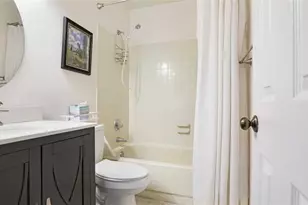 2780 S Oakland Forest Dr, Oakland Park, FL 33309 - Photo 22