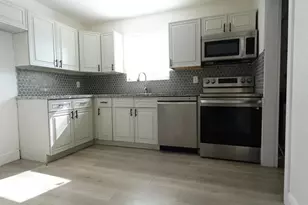 4421 NW 34th Ct, Lauderdale Lakes, FL 33319 - Photo 4