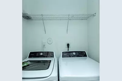 20920 NE 8th Ave, Miami, FL 33179 - Photo 10