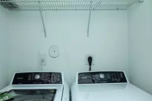 20920 NE 8th Ave, Miami, FL 33179 - Photo 10