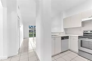 7200-108 NW 177th St, Hialeah, FL 33015 - Photo 2