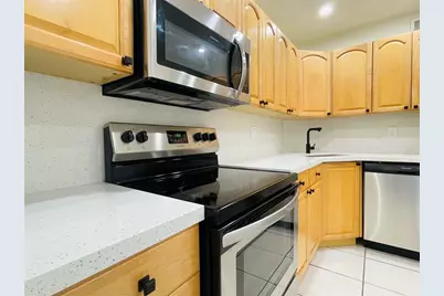 1950 N Andrews Ave, Unit #216D, Fort Lauderdale, FL 33311 - Photo 2