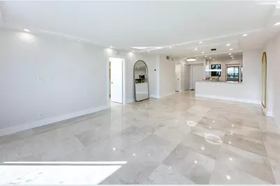 4800  Bayview Dr, Unit #503, Fort Lauderdale, FL 33308 - Photo 8