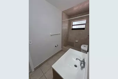 2127 NW 7th St, Fort Lauderdale, FL 33311 - Photo 10