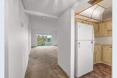 1010  Country Club Dr, Unit #306, Margate, FL 33063 - Photo 8