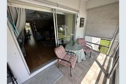 700  Layne Bl, Unit #212, Hallandale Beach, FL 33009 - Photo 4