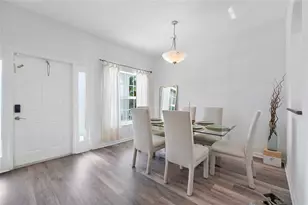 10573 NW 56th Pl, Coral Springs, FL 33076 - Photo 4