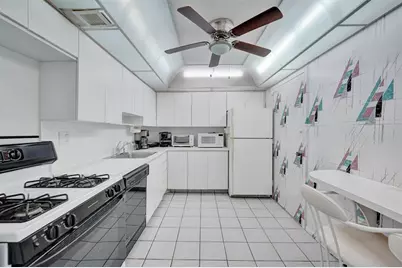 3140 S Ocean Dr, Unit #2206, Hallandale Beach, FL 33009 - Photo 26