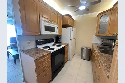 4032  Cambridge B, Unit #4032, Deerfield Beach, FL 33442 - Photo 8