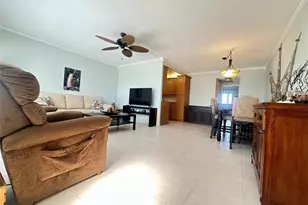 4032 Cambridge B, Deerfield Beach, FL 33442 - Photo 2