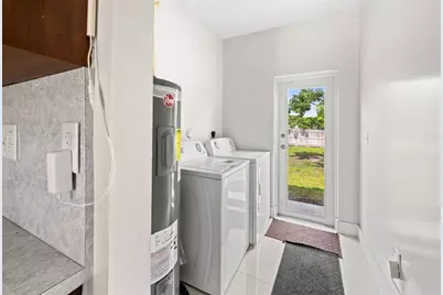 141 NW 12th St, Pompano Beach, FL 33060 - Photo 16