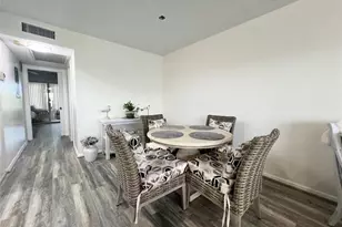 410 Grantham A, Deerfield Beach, FL 33442 - Photo 4