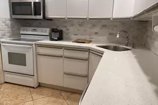 305 N Pompano Beach Blvd, Pompano Beach, FL 33062 - Photo 20