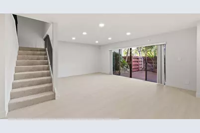 3012  Willow Ln, Hollywood, FL 33021 - Photo 6