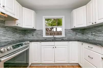 825 NE 10th Avenue, Pompano Beach, FL 33060 - Photo 6