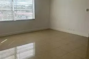 110 SE 2nd St Unit, Hallandale Beach, FL 33009 - Photo 2