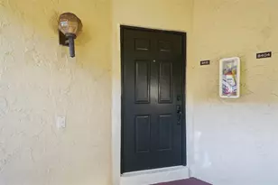 8412 Shadow Ct, Coral Springs, FL 33071 - Photo 6