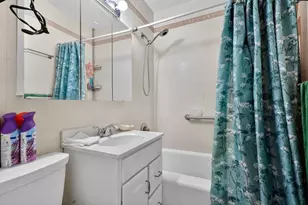 641 NE 140th St, North Miami, FL 33161 - Photo 18