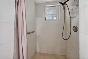 641 NE 140th St, North Miami, FL 33161 - Photo 46