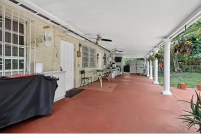 641 NE 140th St, North Miami, FL 33161 - Photo 20