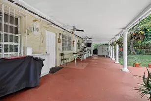 641 NE 140th St, North Miami, FL 33161 - Photo 20