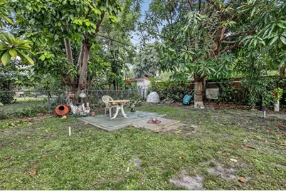 641 NE 140th St, North Miami, FL 33161 - Photo 24