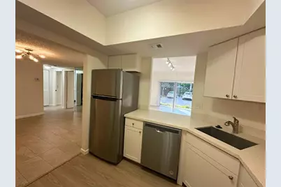 50 SW 3rd Ave, Unit #110, Boca Raton, FL 33432 - Photo 6