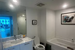 500 Brickell Ave, Miami, FL 33131 - Photo 8