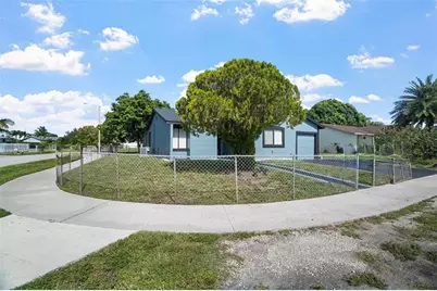 20239 NW 33rd Ct, Miami Gardens, FL 33056 - Photo 2