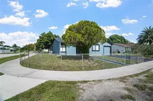 20239 NW 33rd Ct, Miami Gardens, FL 33056 - Photo 2