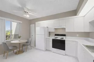 1301 SW 142nd Ave, Pembroke Pines, FL 33027 - Photo 28